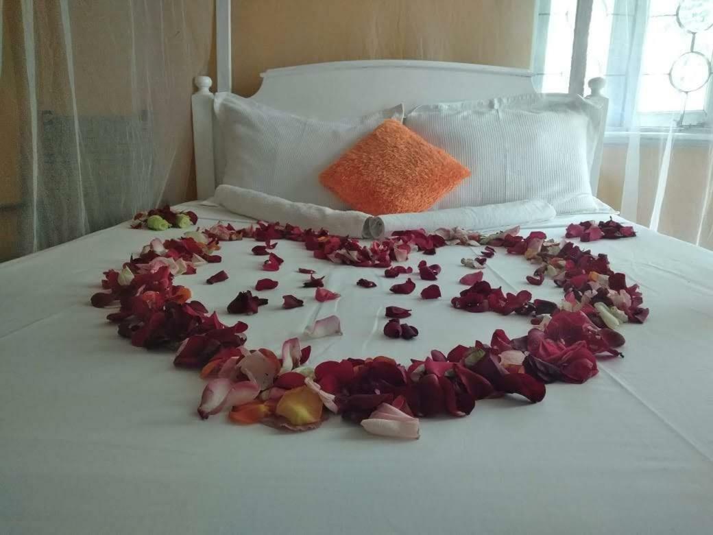 Jua Baharini Bed and Breakfast Μαλίντι Εξωτερικό φωτογραφία